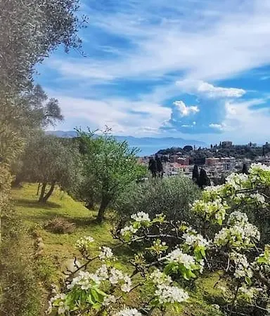 Casa Della Lettera In Con Giardino